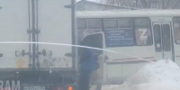 В Бийск столкнулись грузовик и пассажирский автобус - Газета Бийский рабочий