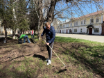 Массовый субботник в старом центре Бийска