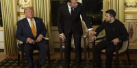 Дональд Трамп, Эммануэль Макрон и Владимир Зеленский во время встречи в Париже, Франция - Газета Бийский рабочий